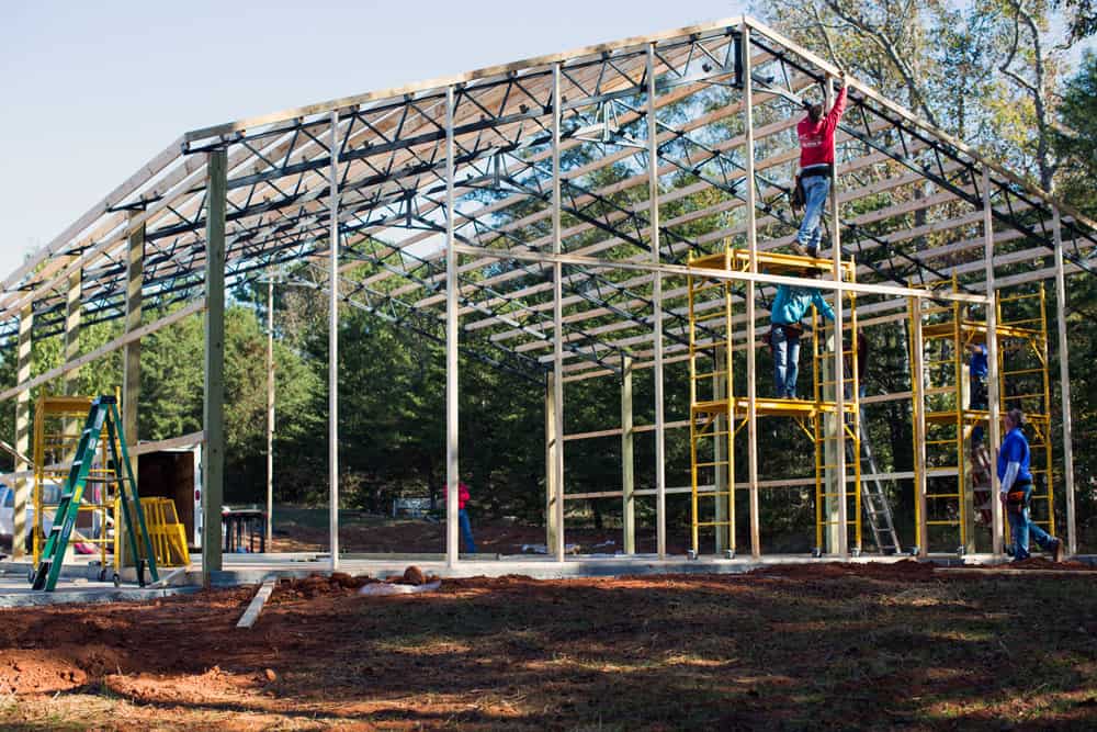 what is a pole barn building?